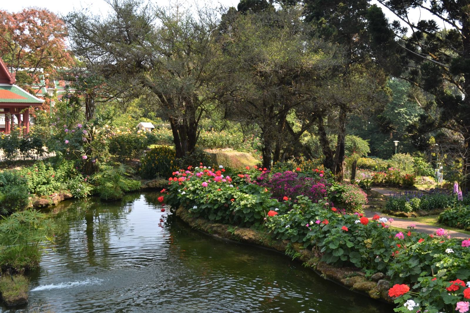พระตำหนักภูพิงค์ราชนิเวศน์ (เชียงใหม่ ประเทศไทย)